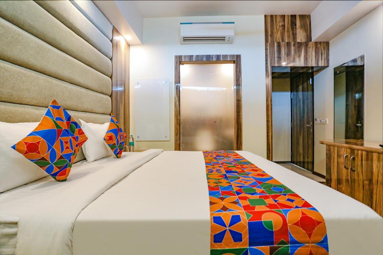 Fabexpress Kapashera Residency Near Igi Airport New Delhi Gurgaon Esterno foto